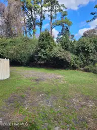 5027 Oleander Drive, Wilmington, NC 28403 — 4-bedroom home in Piney Woods, Wilmington, NC, photo 10 of 16