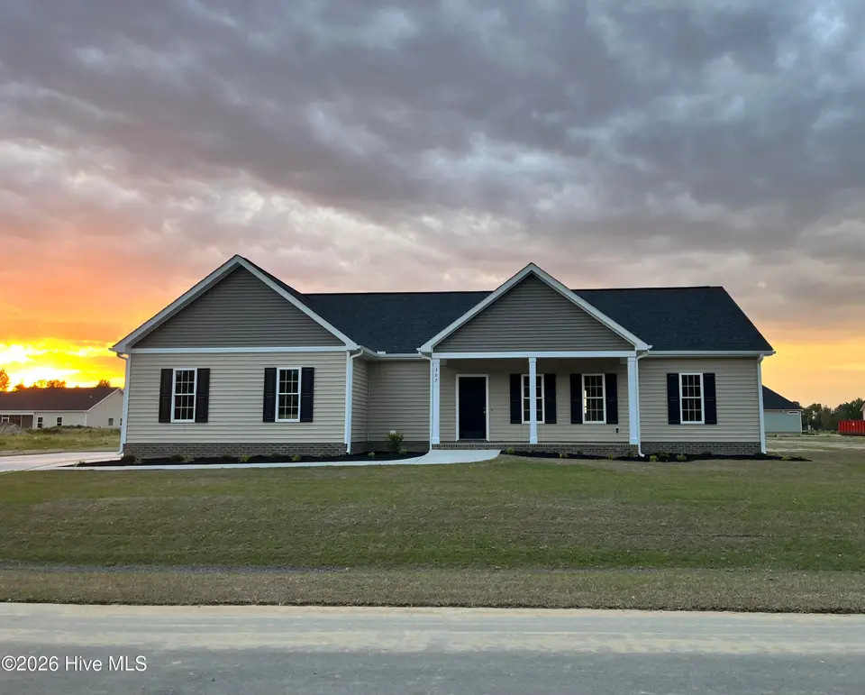 307 Allie'S Drive, Goldsboro, NC 27534 — 3-bedroom home in Derby Ridge, Goldsboro, NC, photo 1 of 24: IMG_0731