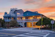 802 W Main Street, Sunset Beach, NC 28468 — 4-bedroom waterfront home in Sunset Beach, Sunset Beach, NC, photo 2 of 48: kahunaphoto.com--20