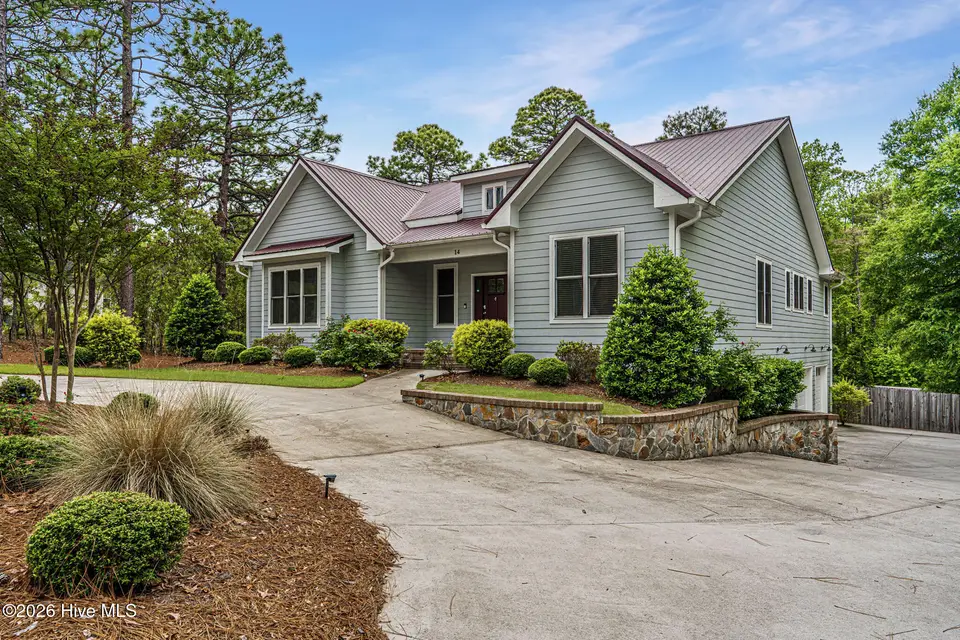 14 Minikahada Trail, Pinehurst, NC 28374 — 4-bedroom home in Pinehurst No. 6, Pinehurst, NC, photo 1 of 1: 1-web-or-mls-DSC04250