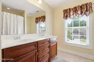 130 Shadow Creek Court, Pinehurst, NC 28374 — 3-bedroom townhome in Villas at Forest Hills, Pinehurst, NC, photo 22 of 29: 40-web-or-mls-DSC03395