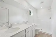 940 Plymouth Road, Boiling Spring Lakes, NC 28461 — 3-bedroom home in The Highlands at Boiling Spring Lakes, Boiling Spring Lakes, NC, photo 14 of 31: Hickory- Master Bathroom