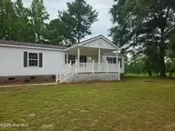 138 River Oaks Drive, Stella, NC 28582 — 4-bedroom manufactured home, Stella, NC, photo 3 of 47
