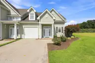 531 Watercrest Circle, Elizabeth City, NC 27909 — 3-bedroom waterfront townhome in Pelican Pointe Commons, Elizabeth City, NC, photo 13 of 46