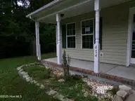 624 Walnut Drive, Jacksonville, NC 28540 — 4-bedroom home in Kenwood Extension, Jacksonville, NC, photo 2 of 20: Front Porch