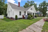 700 Kenan Street W, Wilson, NC 27893 — 4-bedroom home, Wilson, NC, photo 2 of 34: 3-web-or-mls-700-kenan-st-w-adam-bennett