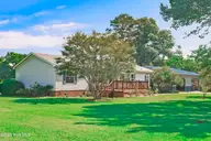 135 Jesse Lanier Lane, Wallace, NC 28466 — 3-bedroom manufactured home, Wallace, NC, photo 3 of 53
