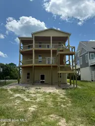 136 Singleton Street, Sneads Ferry, NC 28460 — 4-bedroom waterfront home in Chadwick Acres, Sneads Ferry, NC, photo 5 of 8