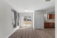 84 Crush Court, Swansboro, NC 28584 — 3-bedroom townhome in Pirates Cove Townhouses, Swansboro, NC, photo 6 of 29: 42Dining