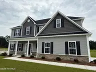 4000 Bluewater Boulevard, New Bern, NC 28562 — 4-bedroom home in Bluewater Rise, New Bern, NC, photo 2 of 17: IMG_0785