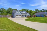 6772 Campbells Ridge Drive SE, Leland, NC 28451 — 4-bedroom home in Campbell's Ridge, Leland, NC, photo 3 of 57: 3_6772_campbells_ridge_dr_se_003