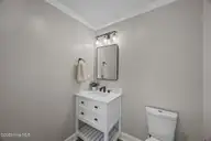 1413 Phillips Avenue, New Bern, NC 28562 — 3-bedroom home in Oakland Gardens, New Bern, NC, photo 19 of 41: 33-web-or-mls-0C0A5589