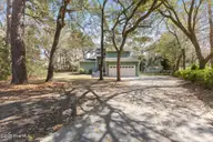 909 Cobia Lane, Wilmington, NC 28409 — 4-bedroom waterfront home in Dolphin Bay, Wilmington, NC, photo 4 of 60