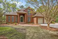 203 Westchester Drive, Morehead City, NC 28557 — 4-bedroom home in Brandywine Bay, Morehead City, NC, photo 6 of 63: 4-web-or-mls-203 Westchester Dr 004