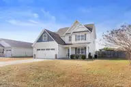 405 Duncan Drive S, Richlands, NC 28574 — 3-bedroom home in Bradford Estates, Richlands, NC, photo 3 of 34