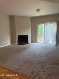 4230 Wilshire Boulevard Apt 202, Wilmington, NC 28403 — 2-bedroom condo in The Courtyard, Wilmington, NC, photo 4 of 16