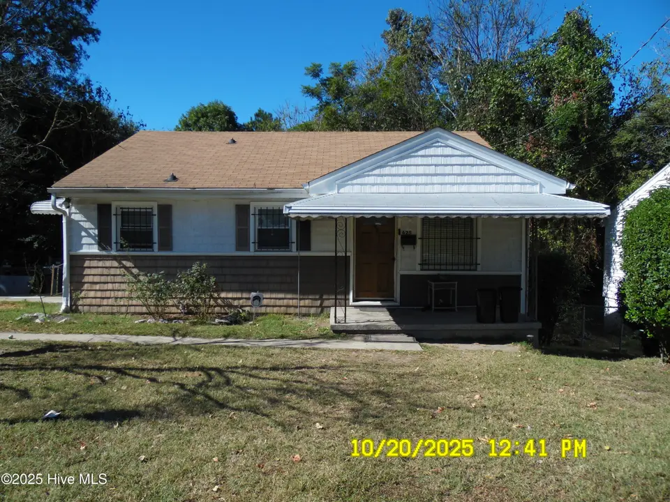 625 Isler Street, Goldsboro, NC 27530 — 3-bedroom home, Goldsboro, NC, photo 1 of 7: Front of Home