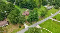 2444 Creekside Road, Kinston, NC 28504 — 3-bedroom home in Branchwood, Kinston, NC, photo 16 of 51: 16-2444 Creekside Rd-16