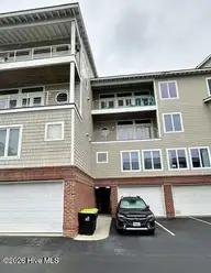 104 S 3rd Street H2, Morehead City, NC 28557 — 2-bedroom waterfront condo in Atlantic Harbour, Morehead City, NC, photo 3 of 4: Atlantic Harbour