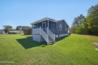 241 Windwood Drive, Elizabeth City, NC 27909 — 3-bedroom waterfront home in Glen Cove, Elizabeth City, NC, photo 23 of 36: 21-241-Windwood-Dr