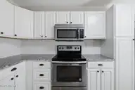 209 Ramsey Drive, Jacksonville, NC 28540 — 3-bedroom home in Shamrock Village, Jacksonville, NC, photo 11 of 25