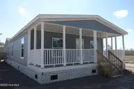 3124 Cross Street, Shallotte, NC 28470 — 3-bedroom manufactured home in Shell Point, Shallotte, NC, photo 5 of 27: DSC04047