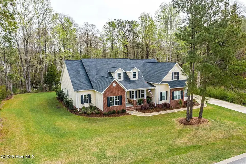 167 Hydrangea Lane, Hampstead, NC 28443 — 4-bedroom waterfront home in Eagle's Watch, Hampstead, NC, photo 1 of 74