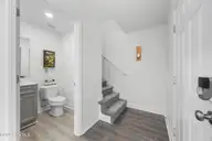 905 Walnut Street, Wilmington, NC 28401 — 3-bedroom home in Rankin Place North, Wilmington, NC, photo 8 of 36: 10_hallway