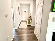 2204 Staley Court, Kinston, NC 28504 — 4-bedroom home in Marion Heights, Kinston, NC, photo 5 of 32: Entry