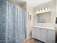 419 Riverside Lane, Stella, NC 28582 — 4-bedroom waterfront home in Riverside Plant, Stella, NC, photo 24 of 36: apartment bath