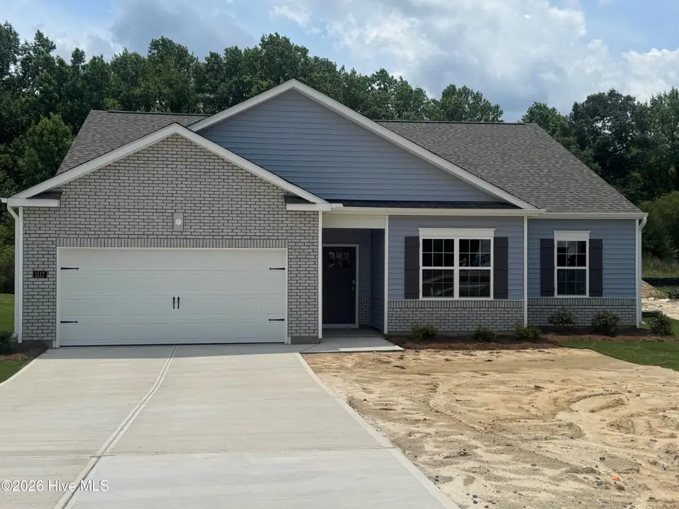 345 Maddox Drive, Aberdeen, NC 28315 — 3-bedroom home in Martin Farms, Aberdeen, NC, photo 1 of 33: Dover C