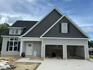 305 Duck Haven, Swansboro, NC 28584 — 3-bedroom waterfront home in Bluewater Cove, Swansboro, NC, photo 1 of 28: IMG_9109