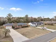 129 Tanbridge Road, Wilmington, NC 28405 — 4-bedroom home in Windemere, Wilmington, NC, photo 8 of 42: 4-web-or-mls-Photo Feb 24 2026, 4 17 09