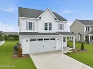 116 Eastbay Way, Beaufort, NC 28516 — 3-bedroom home in Palmetto Plantation, Beaufort, NC, photo 9 of 52: 3-web-or-mls-116 Eastbay Way 003