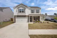 1015 Montford Drive, New Bern, NC 28562 — 3-bedroom home in West New Bern, New Bern, NC, photo 1 of 44: 1-web-or-mls-0C0A1218