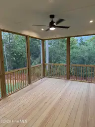 154 Coventry Court, New Bern, NC 28562 — 3-bedroom waterfront home in Stillwater Harbour, New Bern, NC, photo 14 of 28: Screened Rear Porch