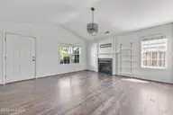 605 Brookbend Drive, Wilmington, NC 28411 — 3-bedroom home in Holly Field, Wilmington, NC, photo 11 of 40: 9_living room