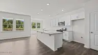 2012 Hap Barden Way, New Bern, NC 28562 — 4-bedroom home in West New Bern, New Bern, NC, photo 13 of 40: 49-custom-DSC_9994