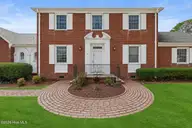 201 E Hargett Street, Richlands, NC 28574 — 4-bedroom home, Richlands, NC, photo 2 of 70