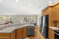 422 Settlers Lane, Kure Beach, NC 28449 — 4-bedroom home in Kure Beach Village, Kure Beach, NC, photo 11 of 44