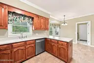 335 W Hedgelawn Way, Southern Pines, NC 28387 — 4-bedroom home in Sandhurst South, Southern Pines, NC, photo 12 of 44