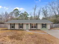 102 Tanglewood Drive, Jacksonville, NC 28540 — 3-bedroom home in Tanglewoods, Jacksonville, NC, photo 1 of 52: 2-web-or-mls-102 Tanglewood Dr. 85