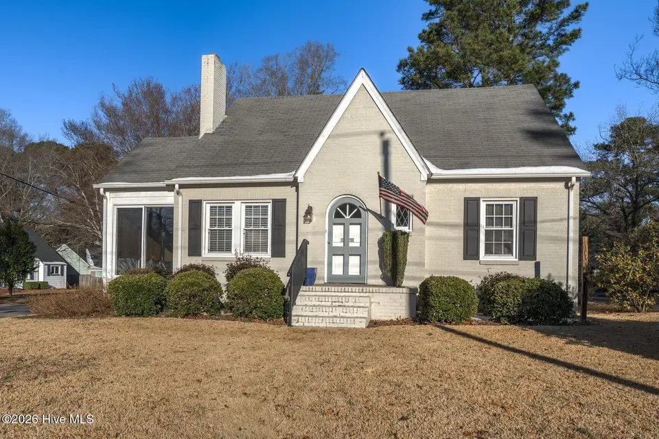 208 Clyde Avenue NW, Wilson, NC 27893 — 3-bedroom home in Cavalier Terrace, Wilson, NC, photo 1 of 29: Front Exterior