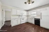 1106 Crestview Drive, Tarboro, NC 27886 — 3-bedroom home in West Hills, Tarboro, NC, photo 11 of 37: Kitchen