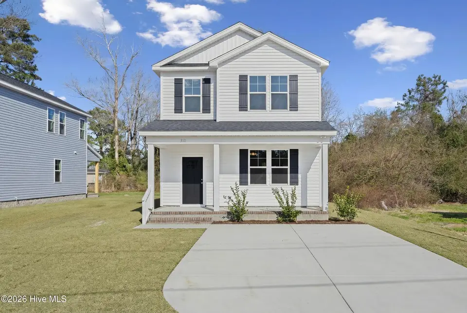 310 S Vann Street, Burgaw, NC 28425 — 3-bedroom home in View Point, Burgaw, NC, photo 1 of 32: 310 _S_Vann