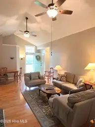 111 Canebrake Drive, New Bern, NC 28562 — 2-bedroom waterfront home in River Bend, New Bern, NC, photo 11 of 44