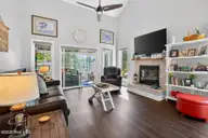 312 Channel Run Drive, New Bern, NC 28562 — 3-bedroom waterfront home in River Bend, New Bern, NC, photo 10 of 33