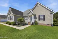 105 Center Cross Drive, Elizabeth City, NC 27909 — 4-bedroom home in Grandview, Elizabeth City, NC, photo 3 of 61