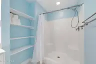 1007 Barkentine Drive, New Bern, NC 28560 — 3-bedroom home in Fairfield Harbour, New Bern, NC, photo 23 of 60: Master Bath