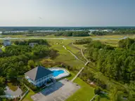 301 Ransom Brook Court, Beaufort, NC 28516 — 3-bedroom home in Eastman Creek, Beaufort, NC, photo 2 of 40: 44-web-or-mls-chadwick-visuals-eastmans-